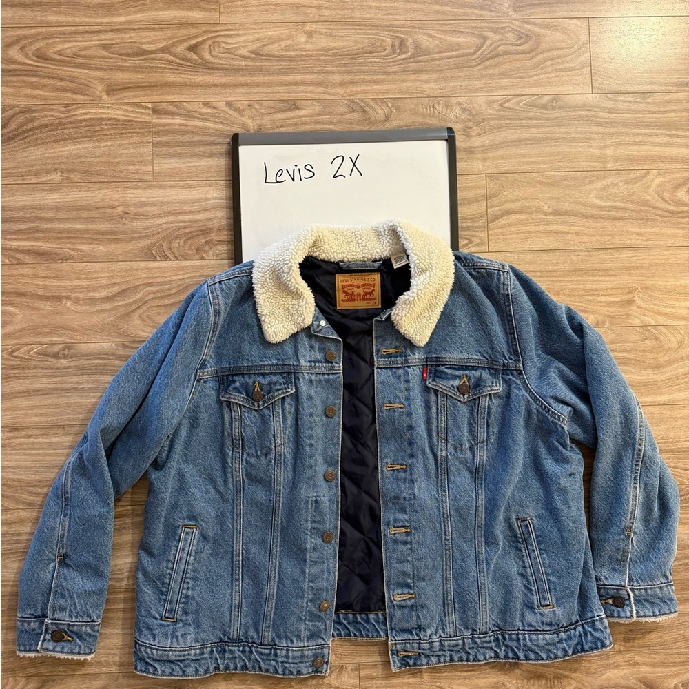 Levi's Classic Blue Denim Jean Quilted lined Jacket with Sherpa Collar 2X